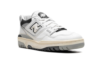 NB 550 VINTAGE WHITE BLACK
