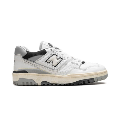 NB 550 VINTAGE WHITE BLACK