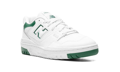 NB 550 White Classic Pine