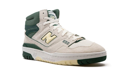 NB 650R Sea Salt Nightwatch Green