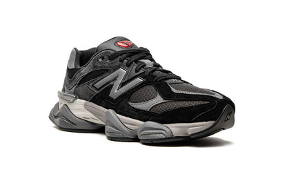 NB 9060 Black Castlerock