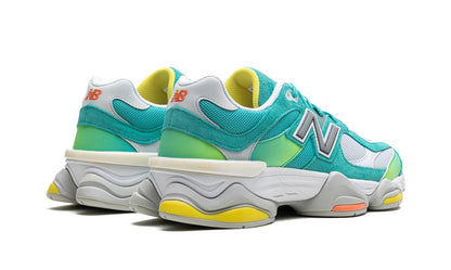 NB 9060 Cyan Burst
