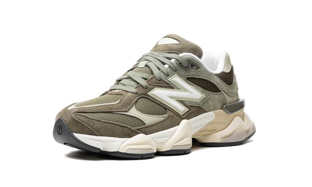 NB 9060 Armata Întunecată