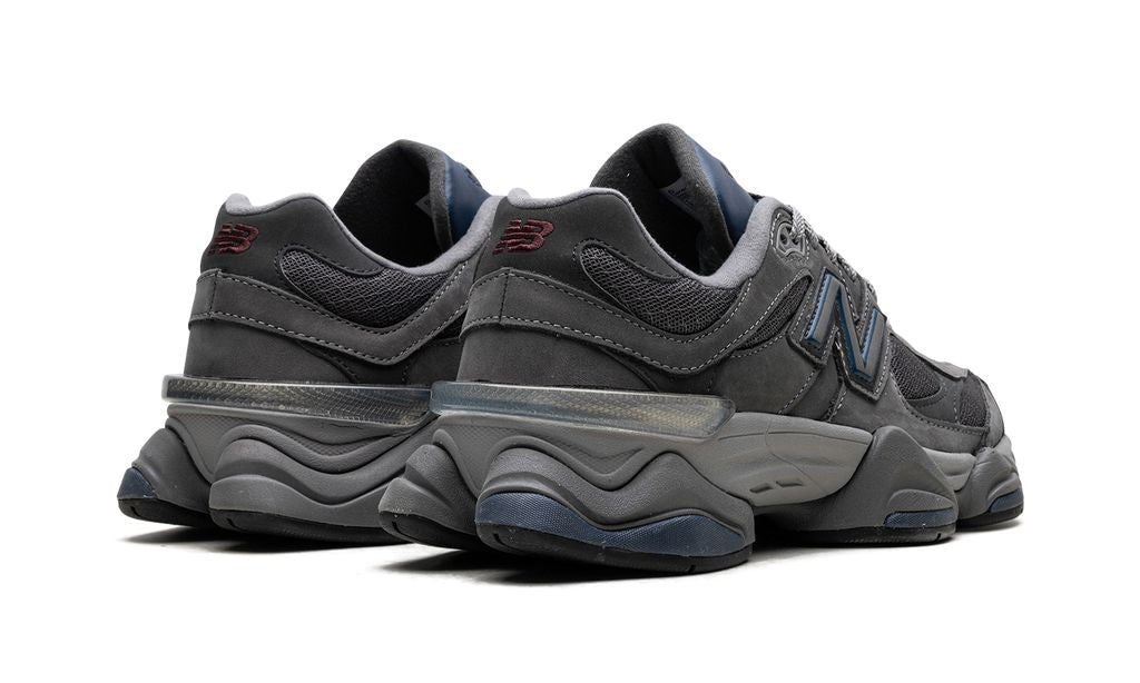 NB 9060 Grey Castlerock