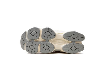 NB 9060 Yellow Beige