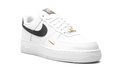 NK Air Force 1 Essential Alb Negru Auriu