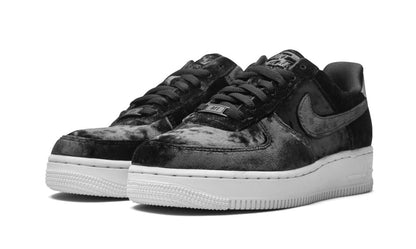 NK Air Force 1 Low „Catifea neagră”