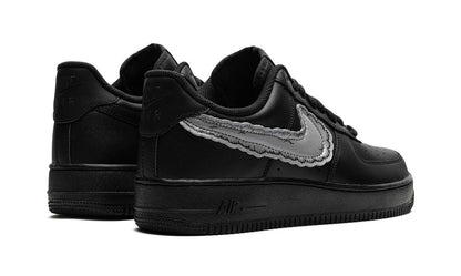 NK Air Force 1 Low „KAWS x Sky High Farms - Negru”