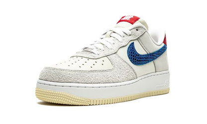 NK Air Force 1 Low SP Undefeated 5 On It Dunk vs. AF1