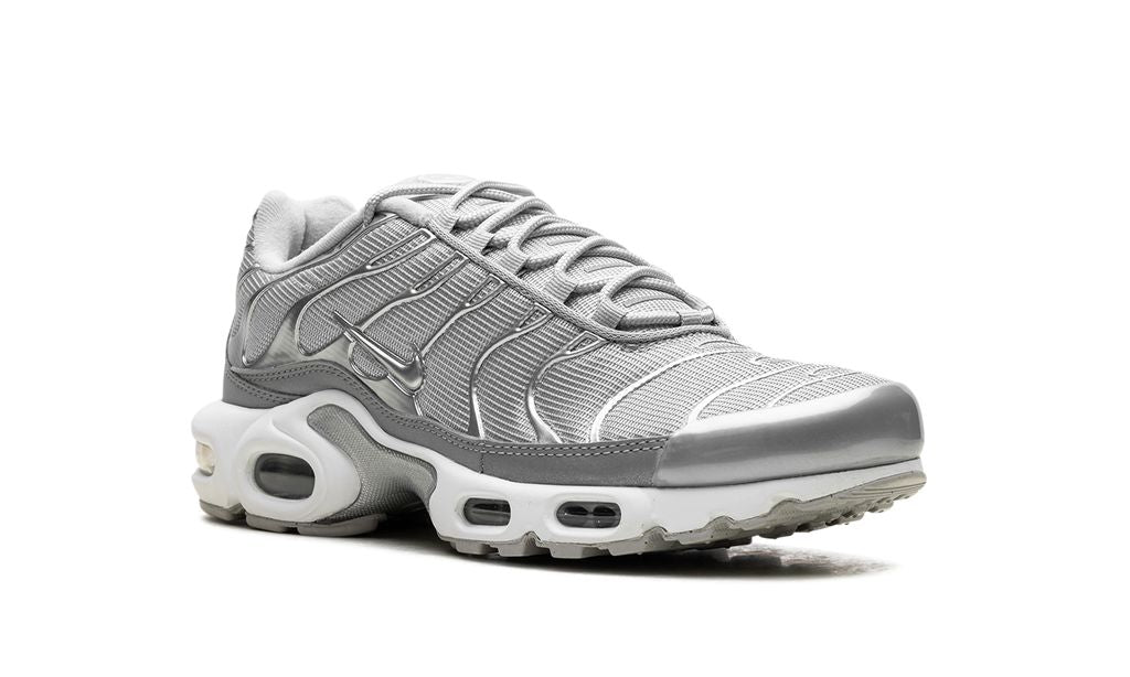 NK Air Max Plus Metallic Silver