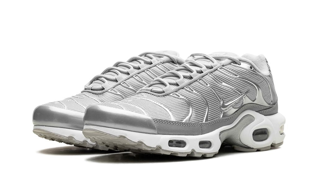NK Air Max Plus Metallic Silver