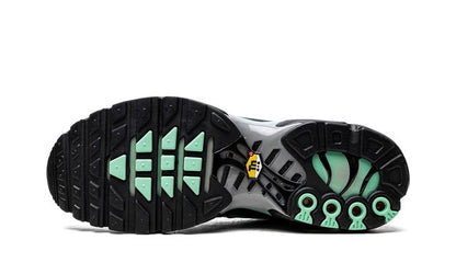 NK Air Max Plus Spirograph