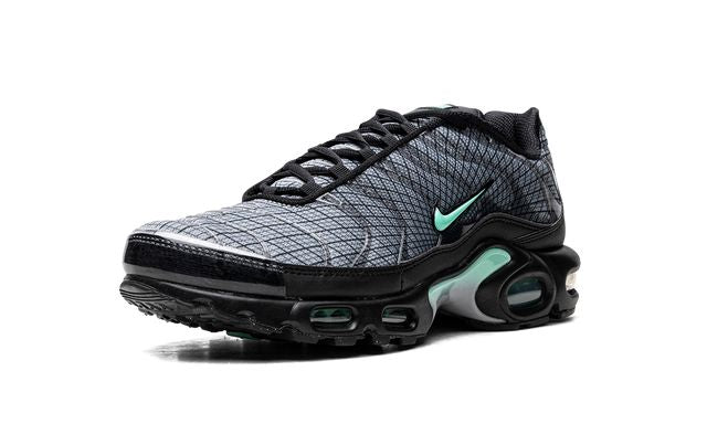 NK Air Max Plus Spirograph