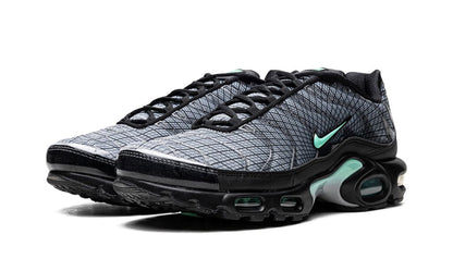 NK Air Max Plus Spirograph
