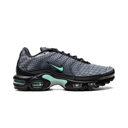 NK Air Max Plus Spirograph