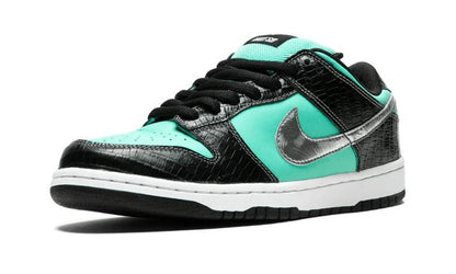 NK Dunk Low Diamond Supply Co.