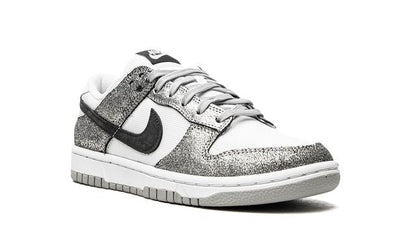 NK Dunk Low Golden Gals