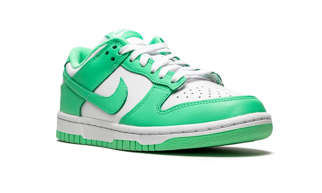 NK Dunk Low Green Glow