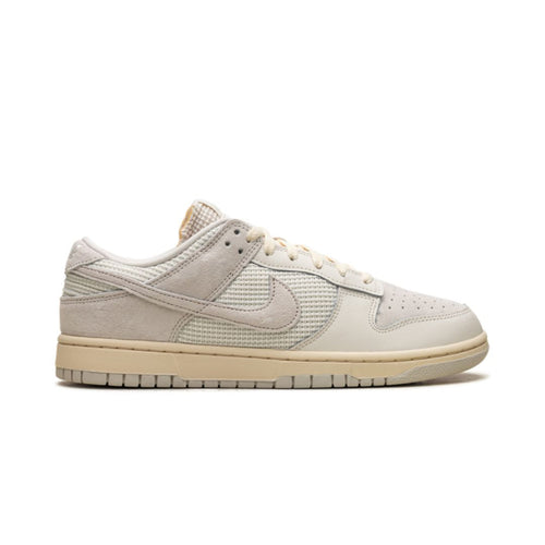 NK Dunk Low Light Bone