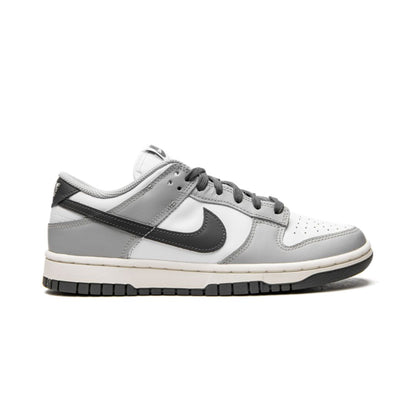 NK Dunk Low Light Smoke Grey