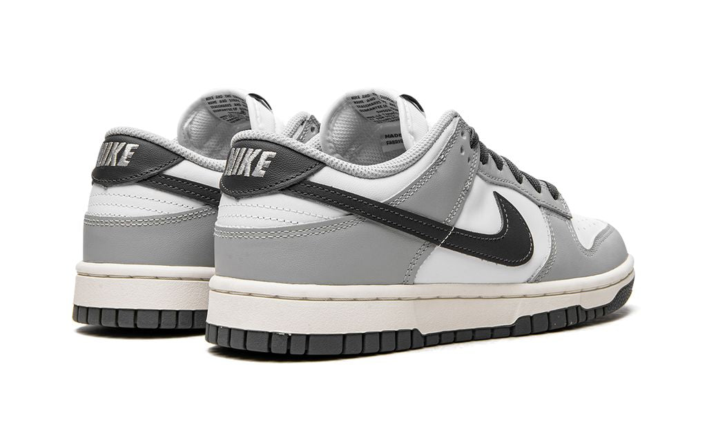 NK Dunk Low Light Smoke Grey