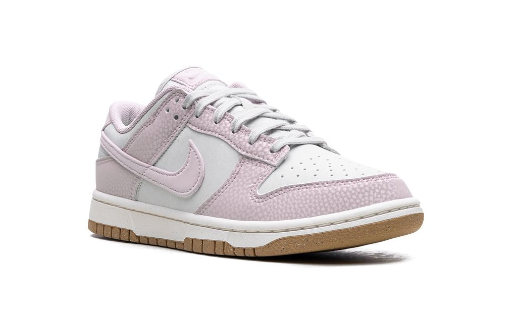 NK Dunk Low Light Violet
