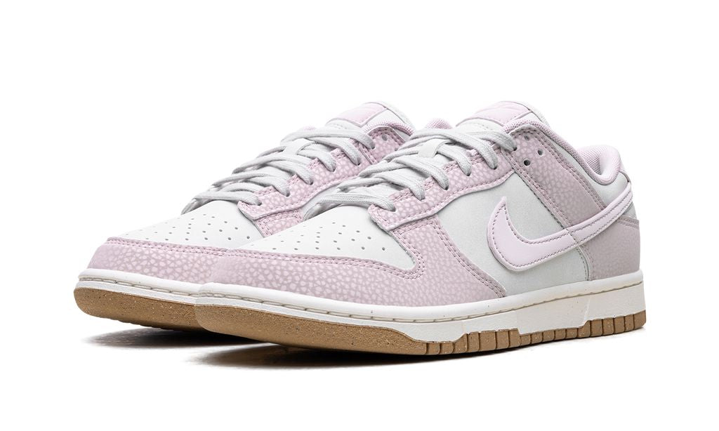 NK Dunk Low Light Violet