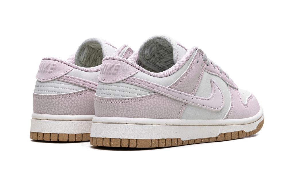 NK Dunk Low Light Violet