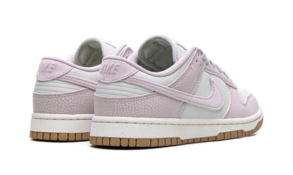 NK Dunk Low Light Violet