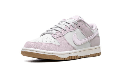 NK Dunk Low Light Violet