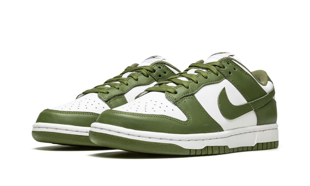 NK Dunk Low Medium Olive