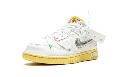 NK Dunk Low Off White Lot 01:50