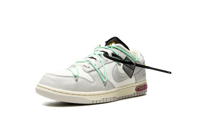 NK Dunk Low Off White Lot 04:50