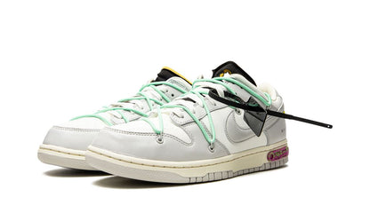 NK Dunk Low Off White Lot 04:50