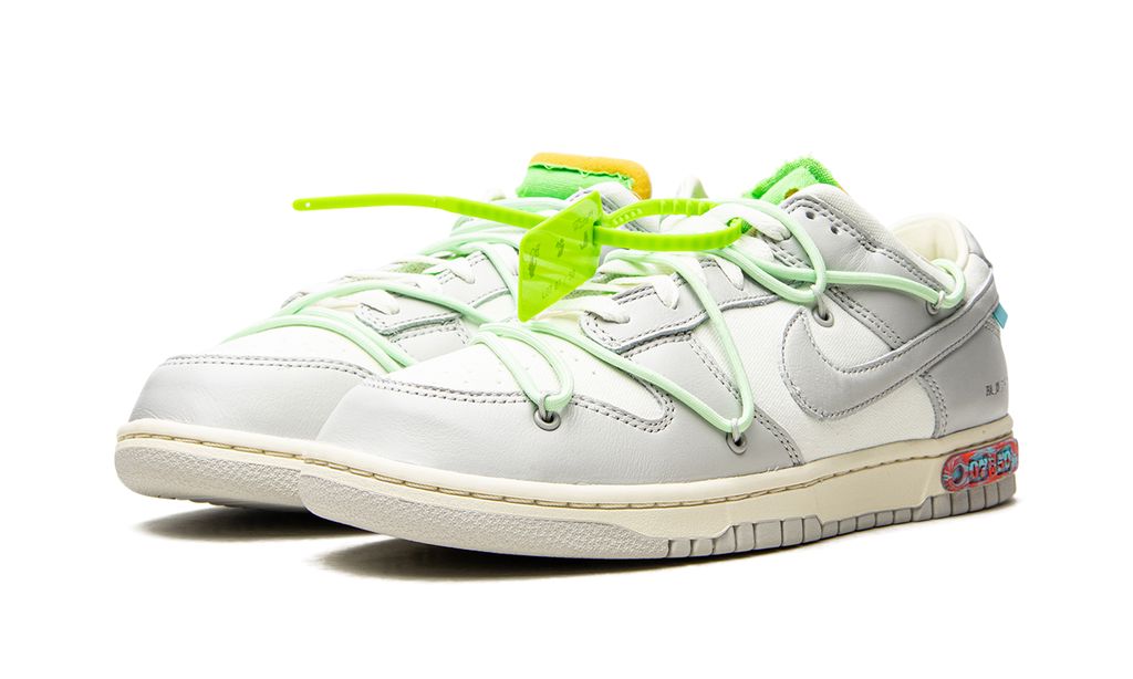 NK Dunk Low Off White Lot 07:50