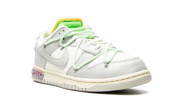 NK Dunk Low Off White Lot 07:50
