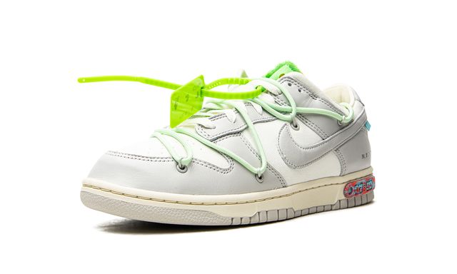 NK Dunk Low Off White Lot 07:50