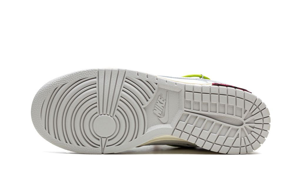 NK Dunk Low Off White Lot 08:50