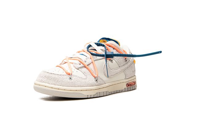 NK Dunk Low Off White Lot 19:50