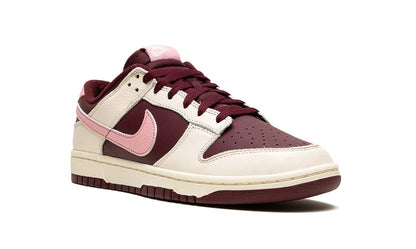 NK Dunk Low Premium Valentine's Day
