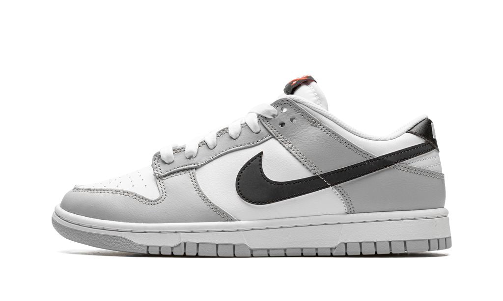 NK Dunk Low SE Jackpot