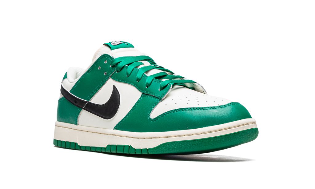 NK Dunk Low SE Loterry