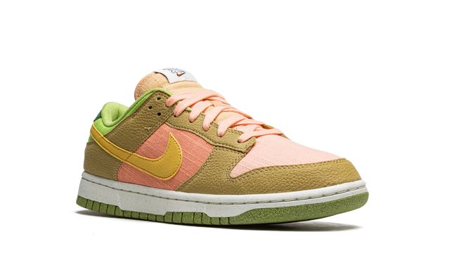 NK Dunk Low Sun Club Arctic Orange