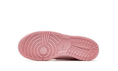 NK Dunk Low Triple Pink (Barbie)
