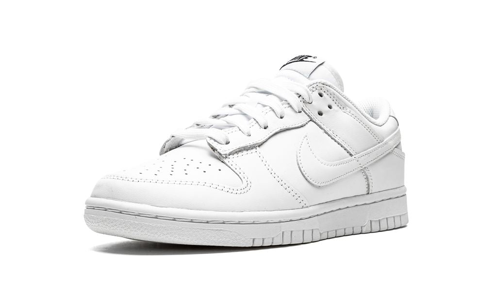 NK Dunk Low Triple White 