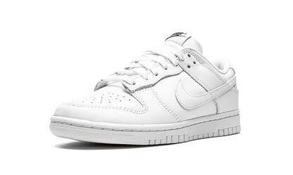 NK Dunk Low Triple White 