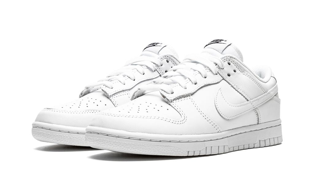 NK Dunk Low Triple White 