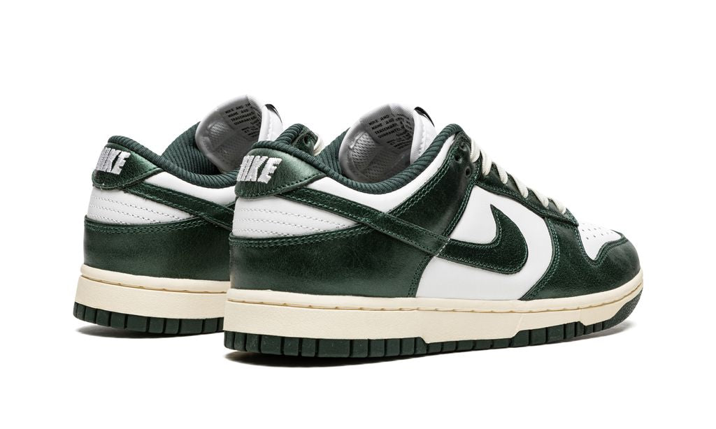 NK Dunk Low Vintage Green