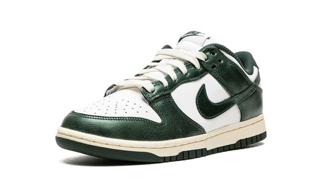 NK Dunk Low Vintage Green