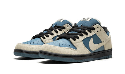 NK Dunk SB Low Light Cream Thunderstorm